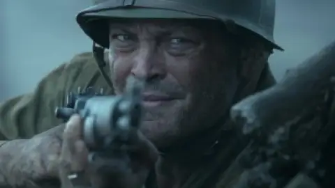 Still 5 of Hacksaw Ridge (2016) BluRay [Hindi (Studio-Dub DD5.1) & English] 4K 1080p 720p & 480p Dual Audio [x264/10Bit-HEVC]