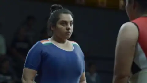 Still 5 of Sumo Didi (2026) DS4K WEB-DL [Hindi DD5.1] 4K 1080p 720p & 480p [x264/HEVC]