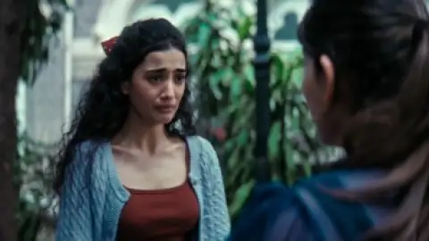 Still 7 of Don’t Be Shy! (2026) WEB-DL [Hindi DD5.1] 4K 1080p 720p & 480p [x264/10Bit-HEVC]