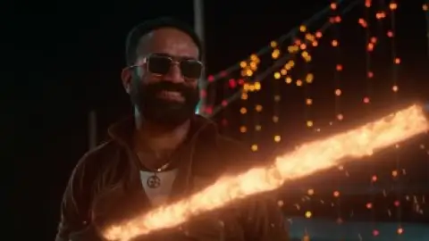 Still 8 of Dhoomakethu (2026) DS4K WEB-DL [Hindi (DD5.1) & Malayalam] 4K 1080p 720p & 480p Dual Audio [x264/10Bit-HEVC]