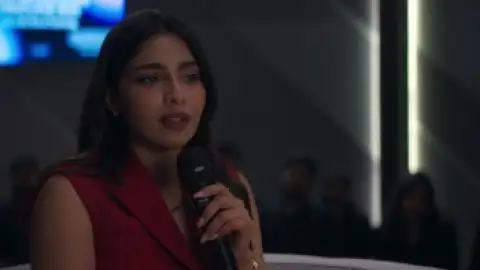 Still 1 of #Love (Season 1) WEB-DL [Hindi (DD5.1) & Tamil] 4K 1080p 720p & 480p [x264/10Bit-HEVC] | [ALL Episodes] | NF Series