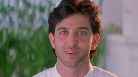 Still 1 of Kaho Naa… Pyaar Hai (2000) WEB-DL [Hindi DD2.0] 1080p 720p & 480p [x264/HEVC]