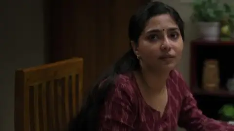 Still 2 of Aasha (2026) DS4K WEB-DL [Hindi (2.0) & Malayalam] 4K 1080p 720p & 480p Dual Audio [x264/10Bit-HEVC]