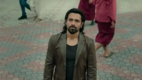 Still 5 of Awarapan 2 (2026) WEB-DL [Hindi DD5.1] 4K 1080p 720p & 480p [x264/10Bit-HEVC]