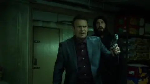 Still 8 of The Punisher (Season 1) DS4K WEB-DL [Hindi (Studio-Dub DD5.1) & English] 4K 1080p 720p & 480p [x264/10Bit-HEVC] | [ALL Episodes] | NF Series