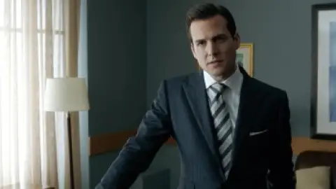 Still 5 of Suits (Season 2) BluRay [Hindi (ORG 2.0) & English] 1080p 720p & 480p [x264/HEVC] | [ALL Episodes]