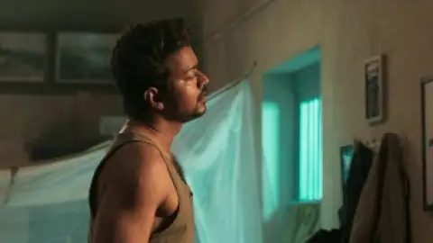 Still 3 of Master (2021) WEB-DL [Hindi (DD5.1) & Tamil] 4K 1080p 720p & 480p Dual Audio [x264/HEVC]