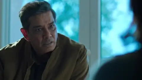 Still 7 of Shaque: Trust No One (Season 1) WEB-DL [Hindi DD5.1] 4K 1080p 720p & 480p [x264/10Bit-HEVC] HD | ALL Episodes [NF Series]